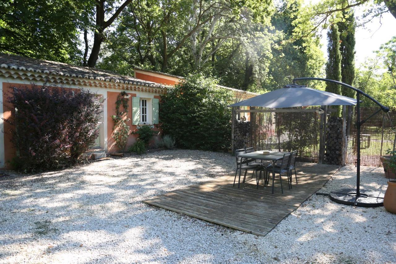 Le Pavillon Vert - B&B Vedène Eksteriør bilde